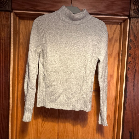 J.Crew Mockneck sweater in Supersoft yarn Gray Size S - Picture 1 of 4